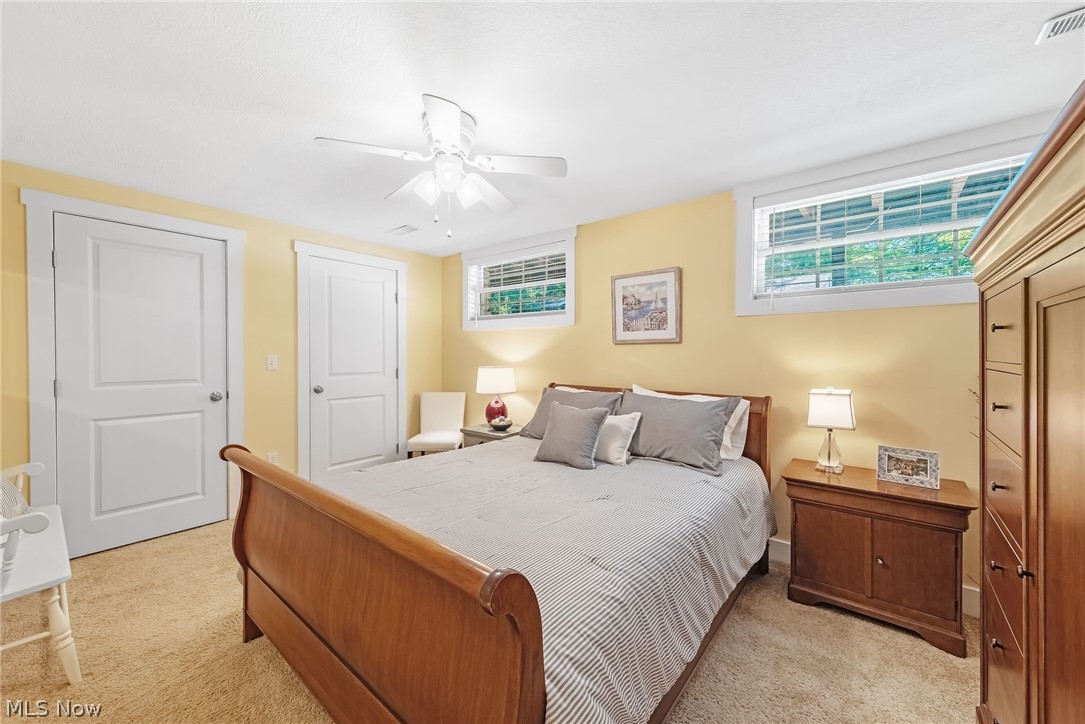 305 Hedgewood Drive Akron OH 44319