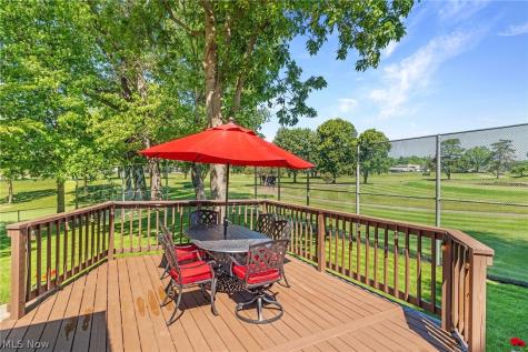 305 Hedgewood Drive Akron OH 44319