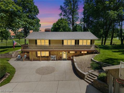 305 Hedgewood Drive Akron OH 44319