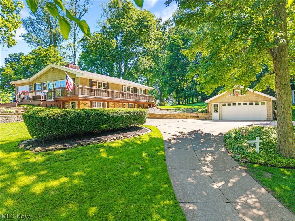 305 Hedgewood Drive Akron OH 44319