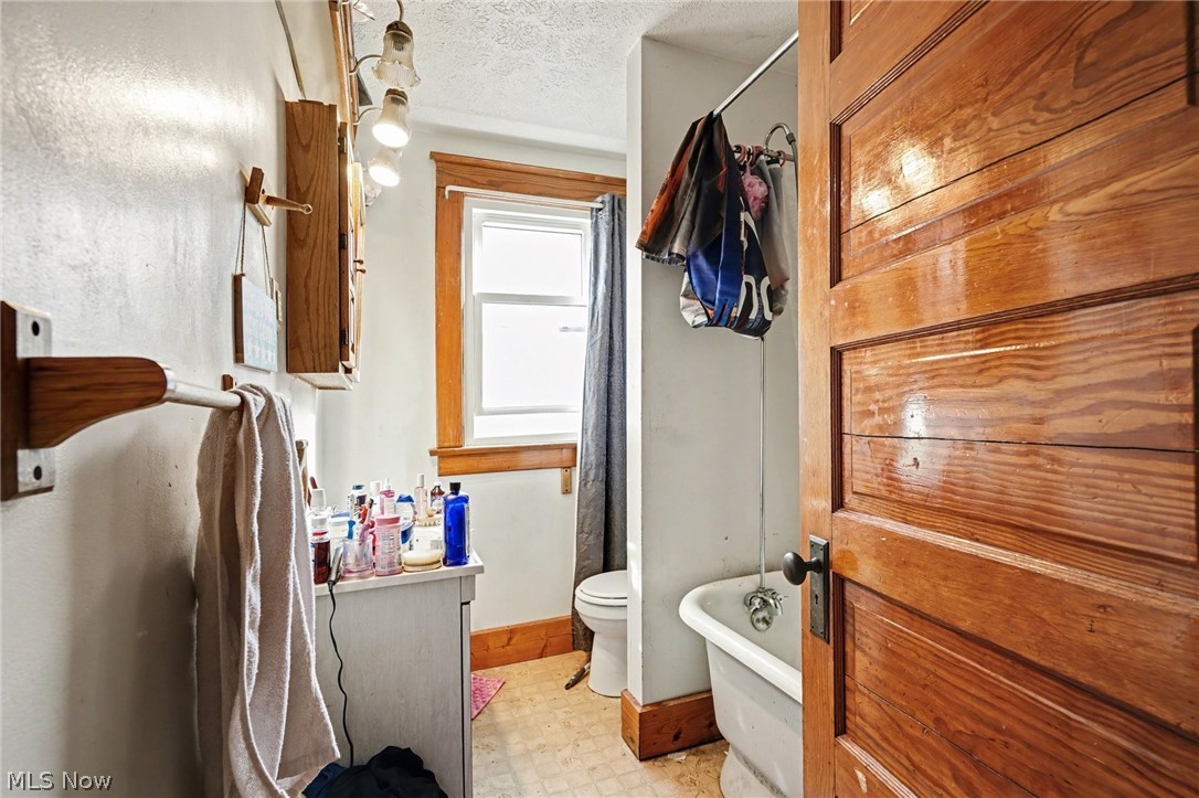 2204 Harmon Avenue Niles OH 44446