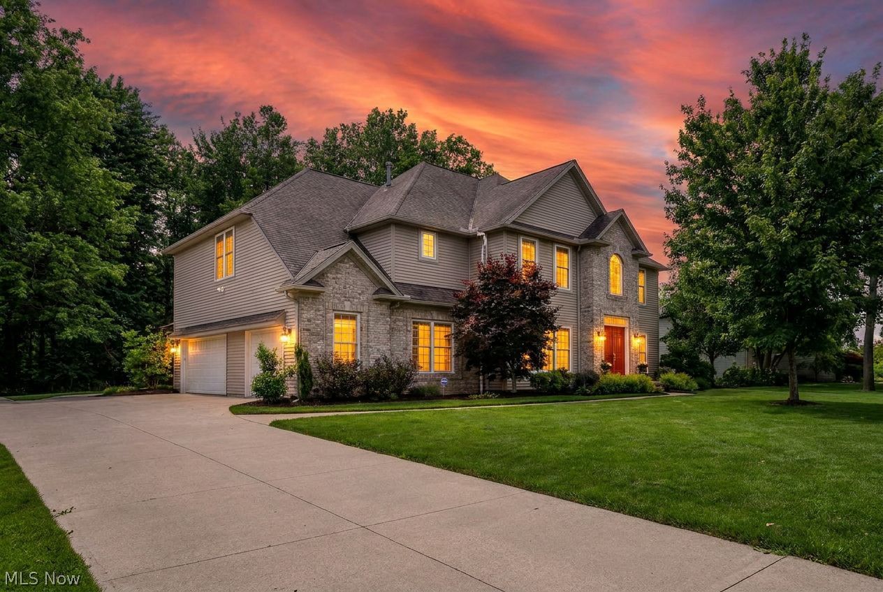 Avon Lake OH, 31865 Woodbridge Way
