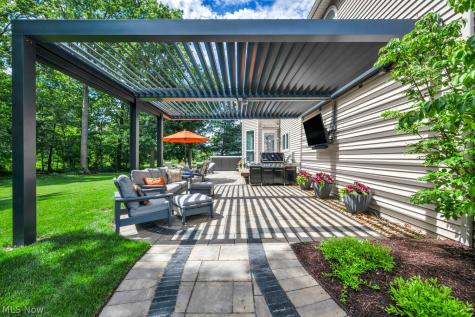 31865 Woodbridge Way Avon Lake OH 44012