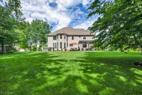 31865 Woodbridge Way Avon Lake OH 44012