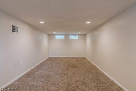 1830 Beverly Hills Drive Euclid OH 44117