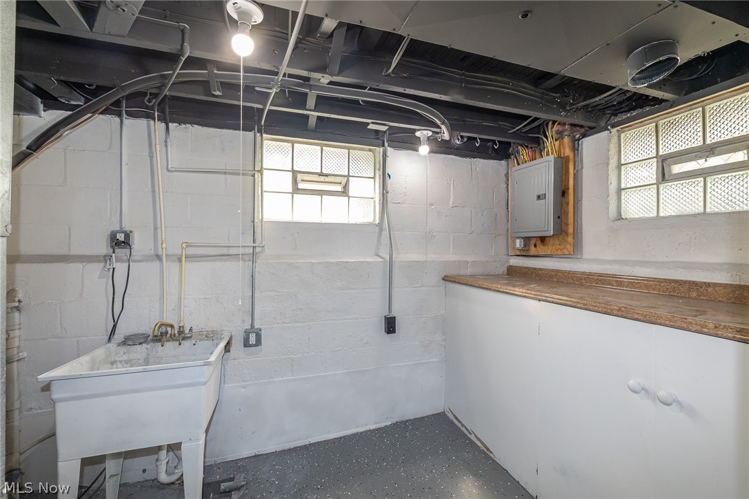 12708 Dove Avenue Cleveland OH 44105