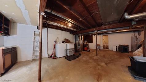 5216 Oakvale Street SW Canton OH 44706