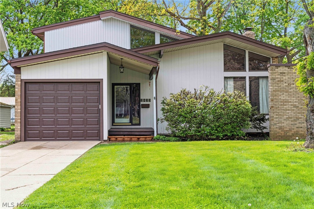 2422 Chestnut Boulevard Cuyahoga Falls OH 44223