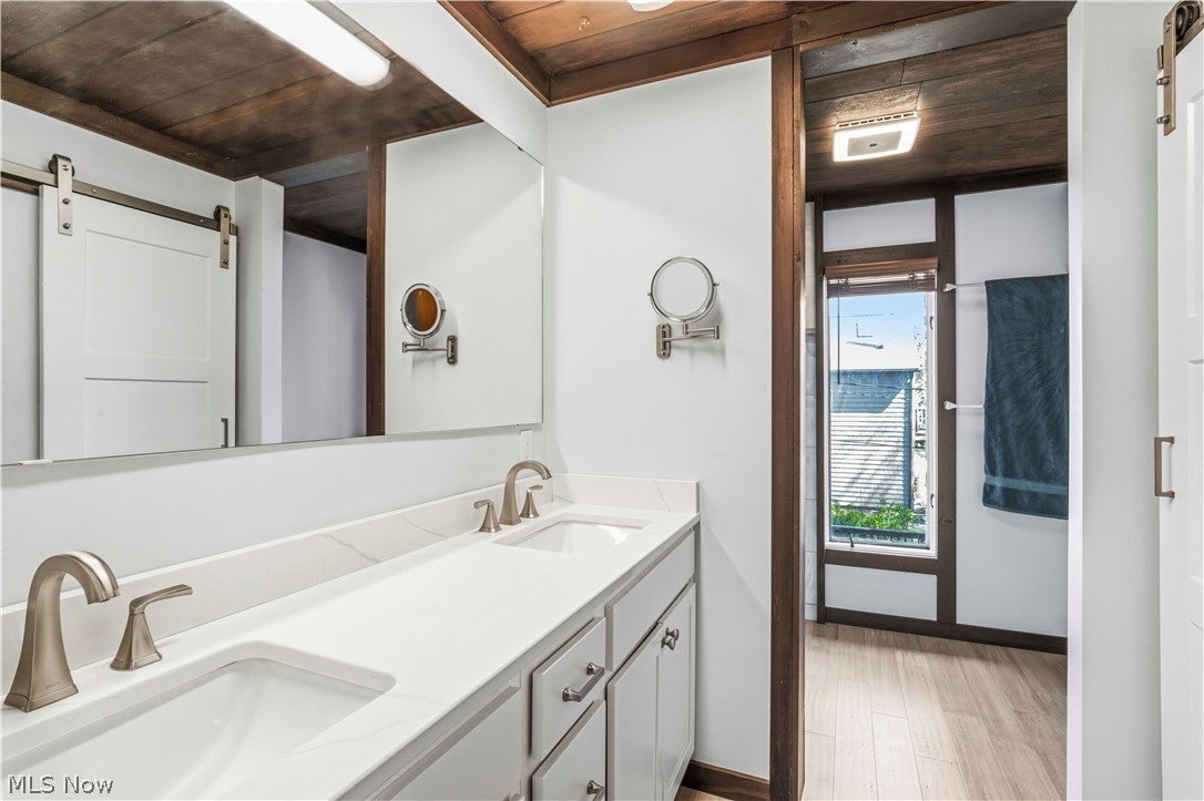 2422 Chestnut Boulevard Cuyahoga Falls OH 44223