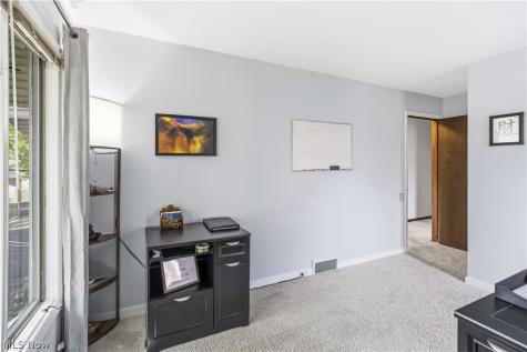 2422 Chestnut Boulevard Cuyahoga Falls OH 44223