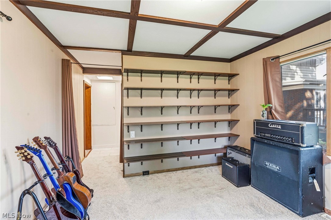 2422 Chestnut Boulevard Cuyahoga Falls OH 44223
