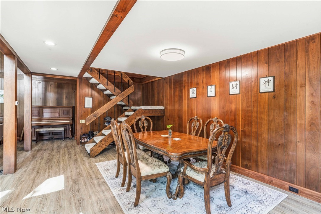 2422 Chestnut Boulevard Cuyahoga Falls OH 44223
