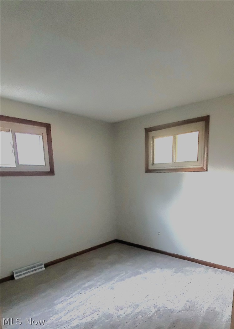 504 Larkin Avenue Akron OH 44305