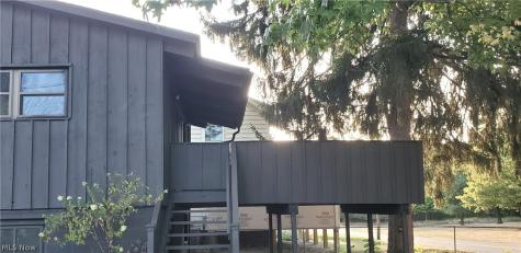 504 Larkin Avenue Akron OH 44305