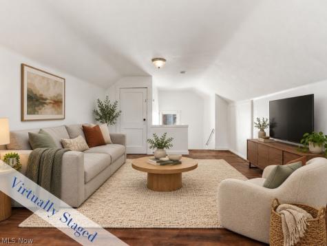 3657 Silsby Road University Heights OH 44118