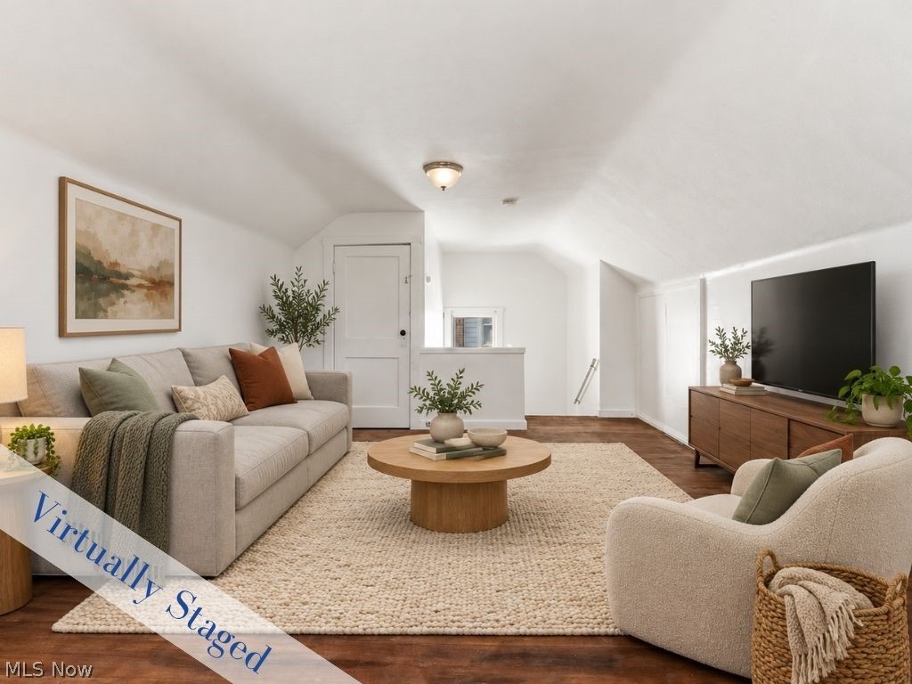 3657 Silsby Road University Heights OH 44118