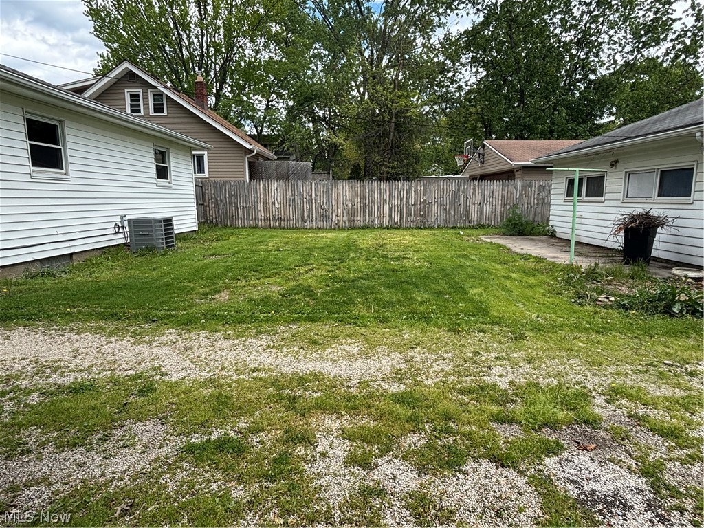 1274 Eastwood Avenue Akron OH 44305