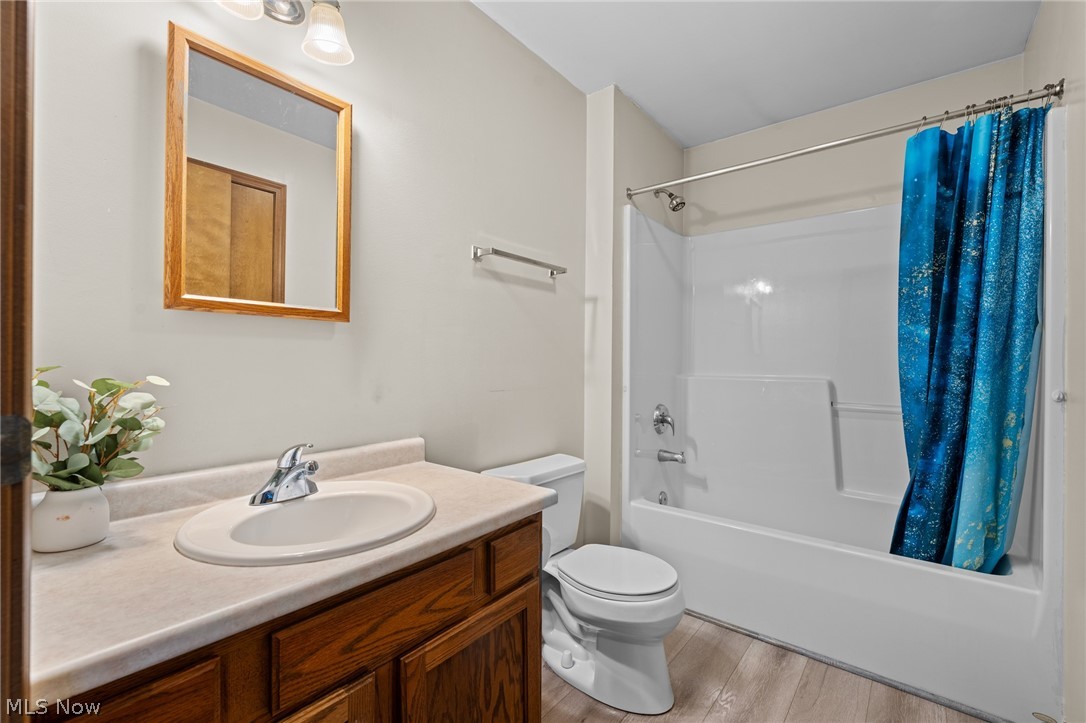 3605 State Route 83 Millersburg OH 44654