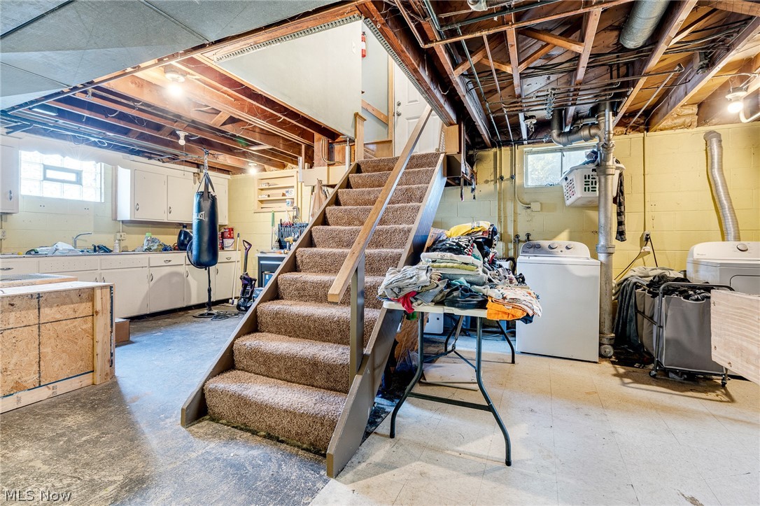329 Prescott Street Hubbard OH 44425