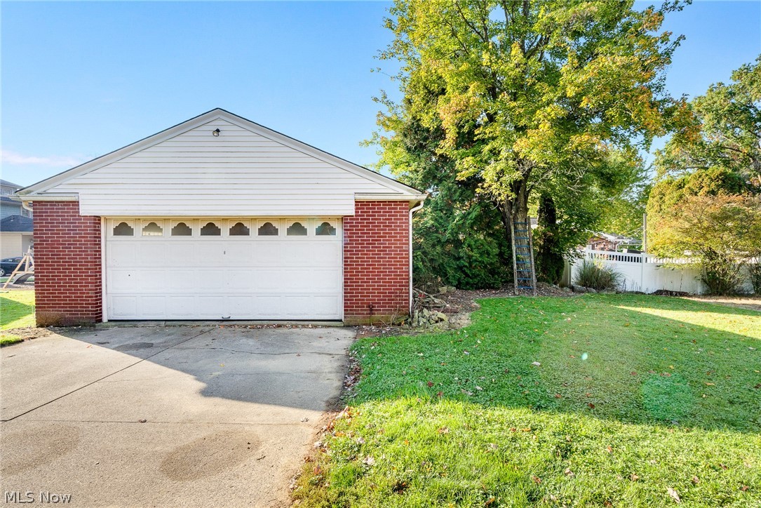 329 Prescott Street Hubbard OH 44425
