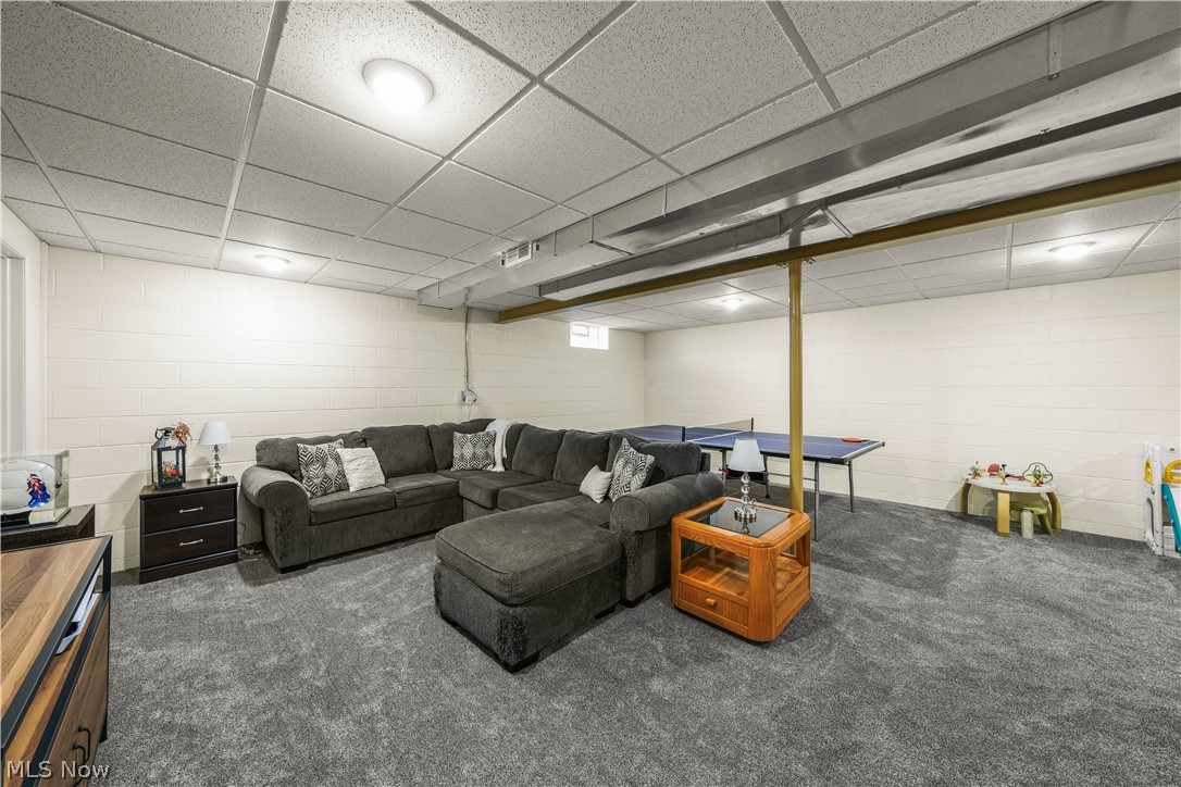 953 Outrigger Cove Painesville OH 44077
