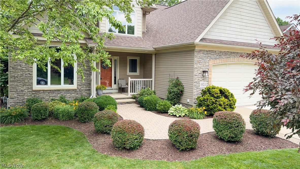 953 Outrigger Cove Painesville OH 44077