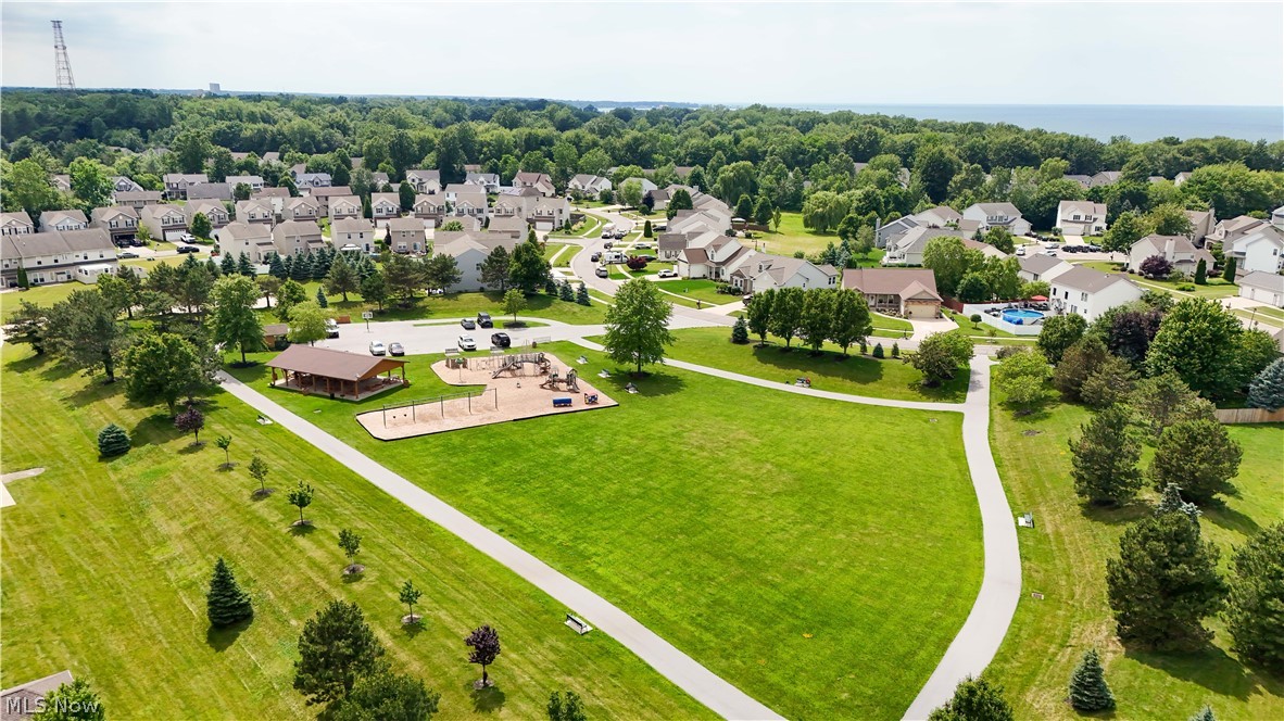 953 Outrigger Cove Painesville OH 44077