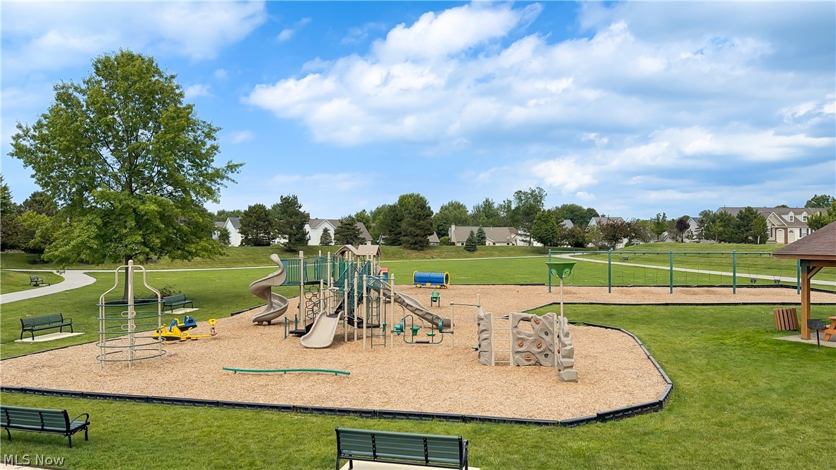953 Outrigger Cove Painesville OH 44077