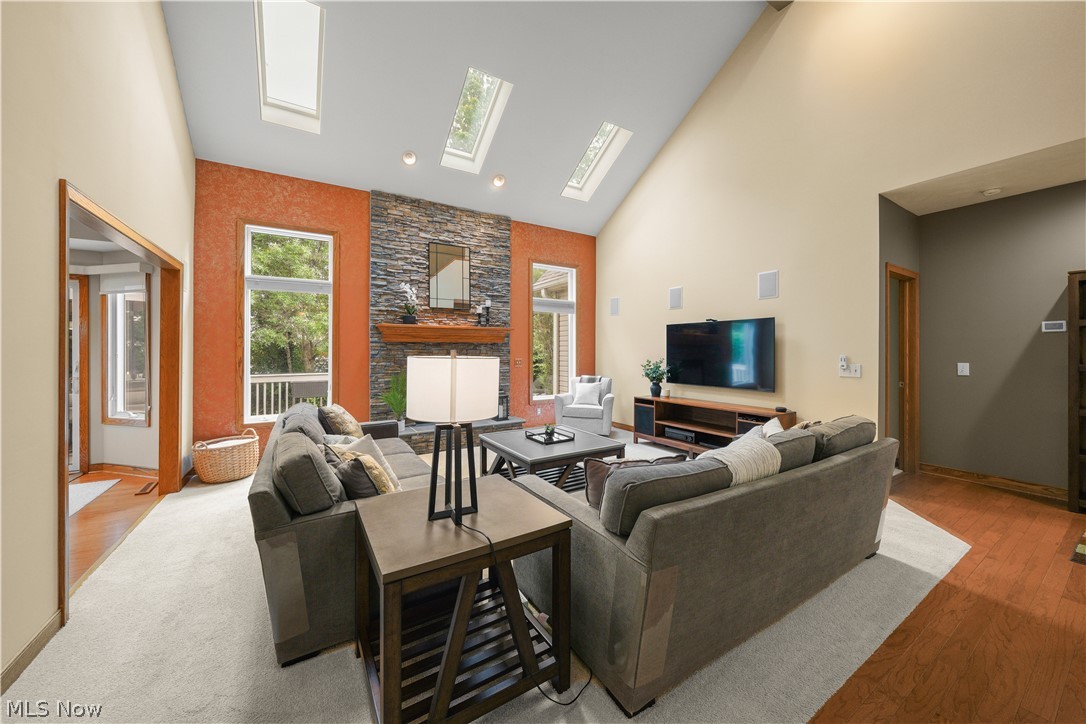 953 Outrigger Cove Painesville OH 44077