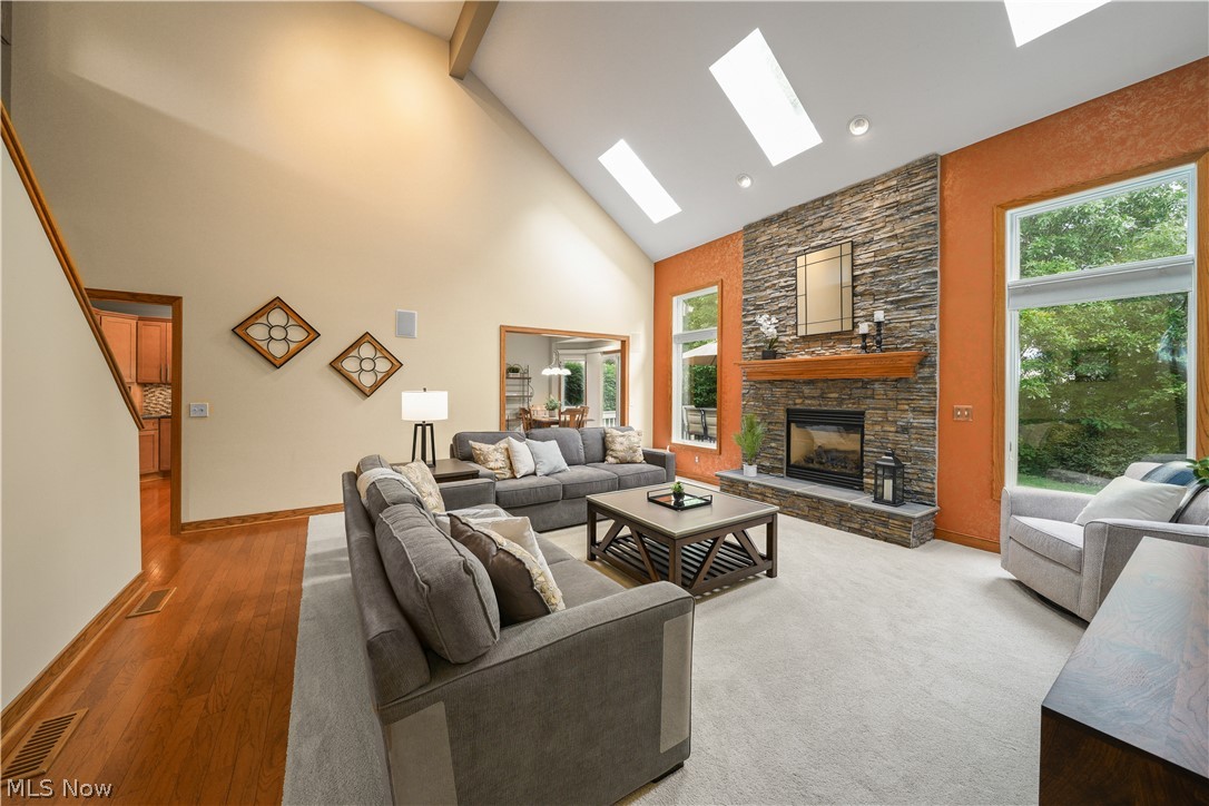 953 Outrigger Cove Painesville OH 44077