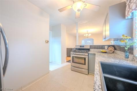 13613 Astor Avenue Cleveland OH 44135