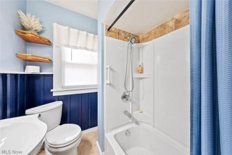 13613 Astor Avenue Cleveland OH 44135