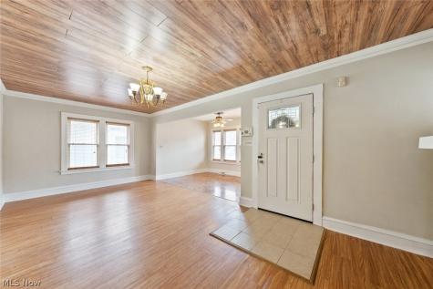 13613 Astor Avenue Cleveland OH 44135