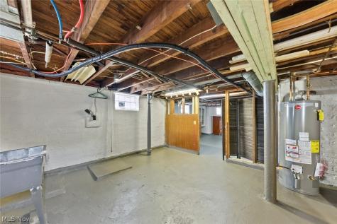 13613 Astor Avenue Cleveland OH 44135