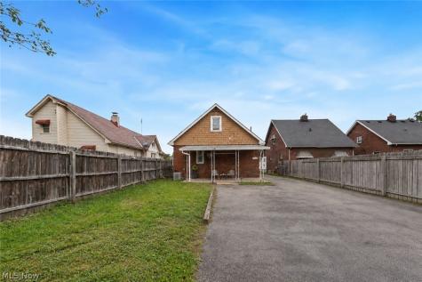 13613 Astor Avenue Cleveland OH 44135