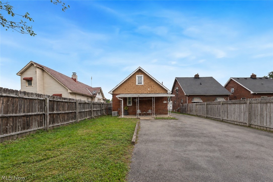 13613 Astor Avenue Cleveland OH 44135