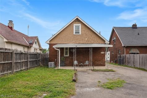 13613 Astor Avenue Cleveland OH 44135