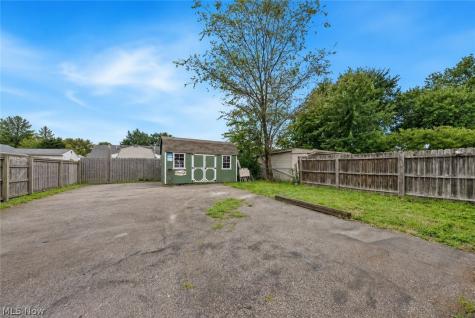 13613 Astor Avenue Cleveland OH 44135