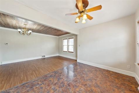 13613 Astor Avenue Cleveland OH 44135