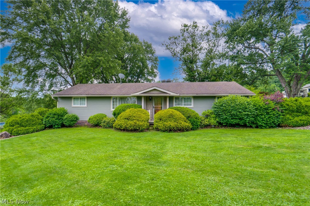 12722 Lisbon Street SE Paris OH 44669