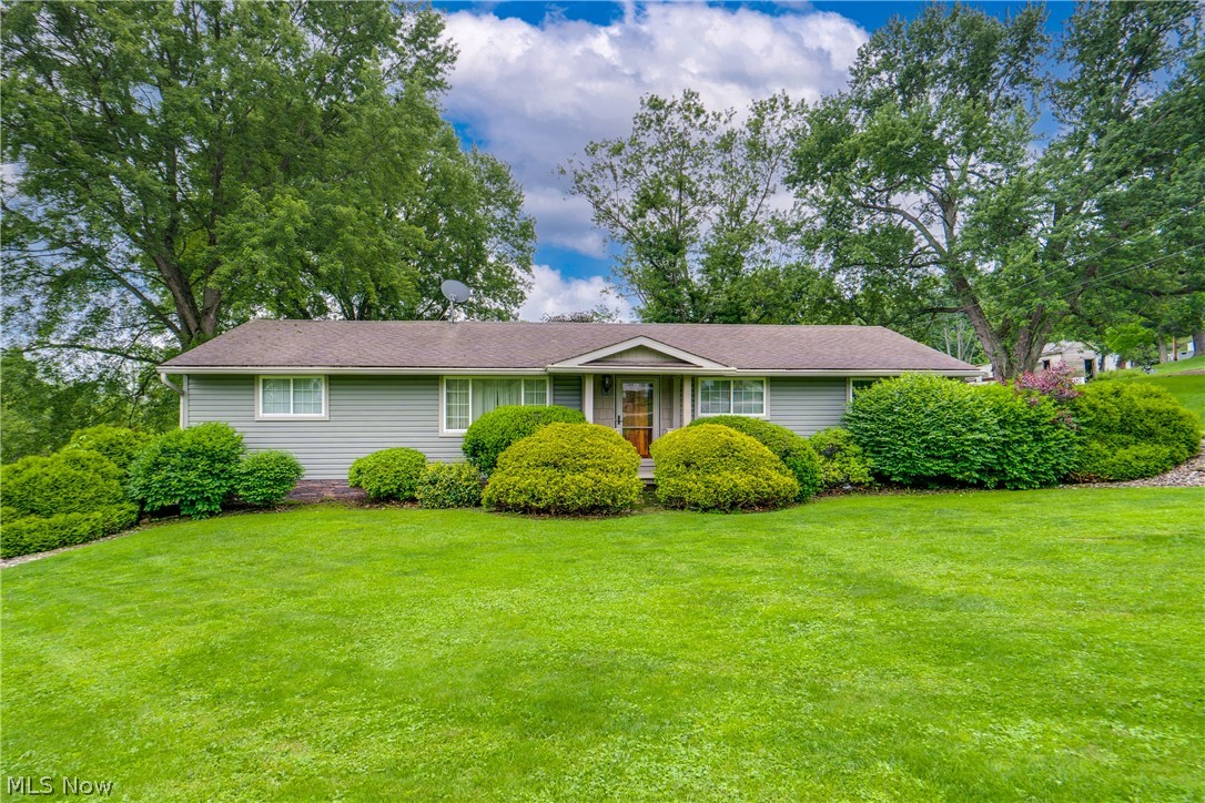 12722 Lisbon Street SE Paris OH 44669