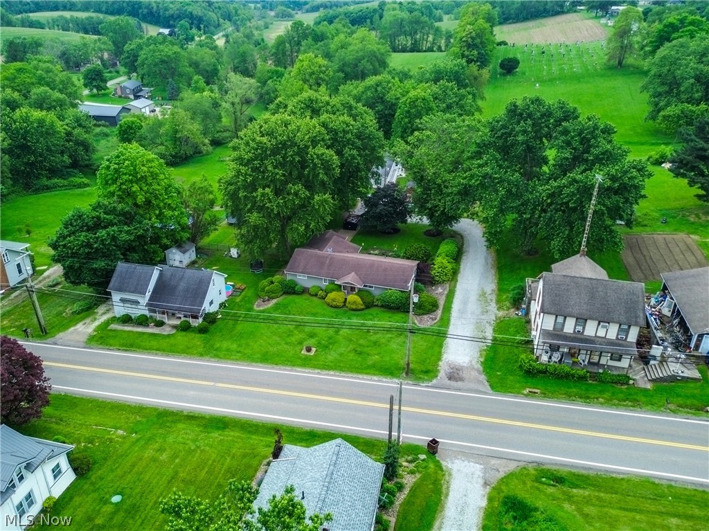 12722 Lisbon Street SE Paris OH 44669
