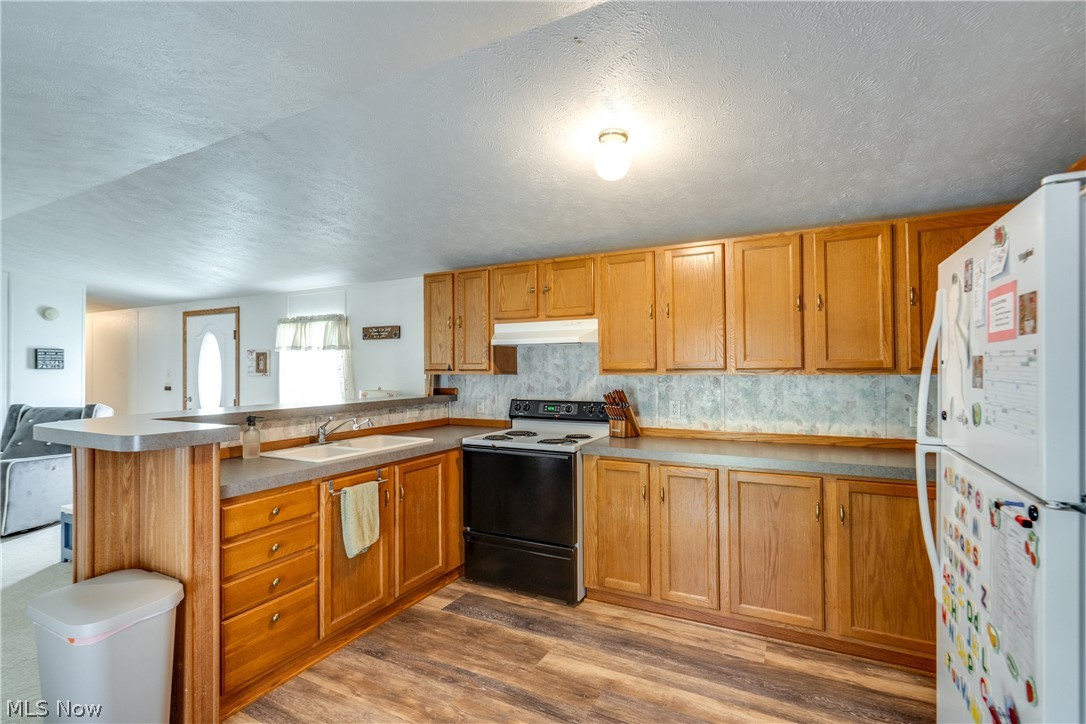 12722 Lisbon Street SE Paris OH 44669