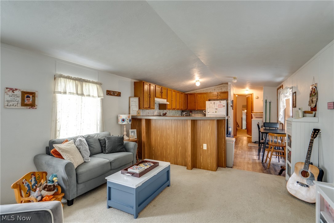 12722 Lisbon Street SE Paris OH 44669
