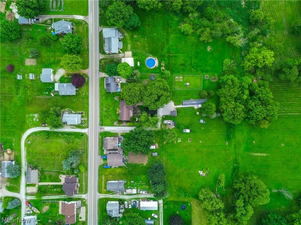 12722 Lisbon Street SE Paris OH 44669