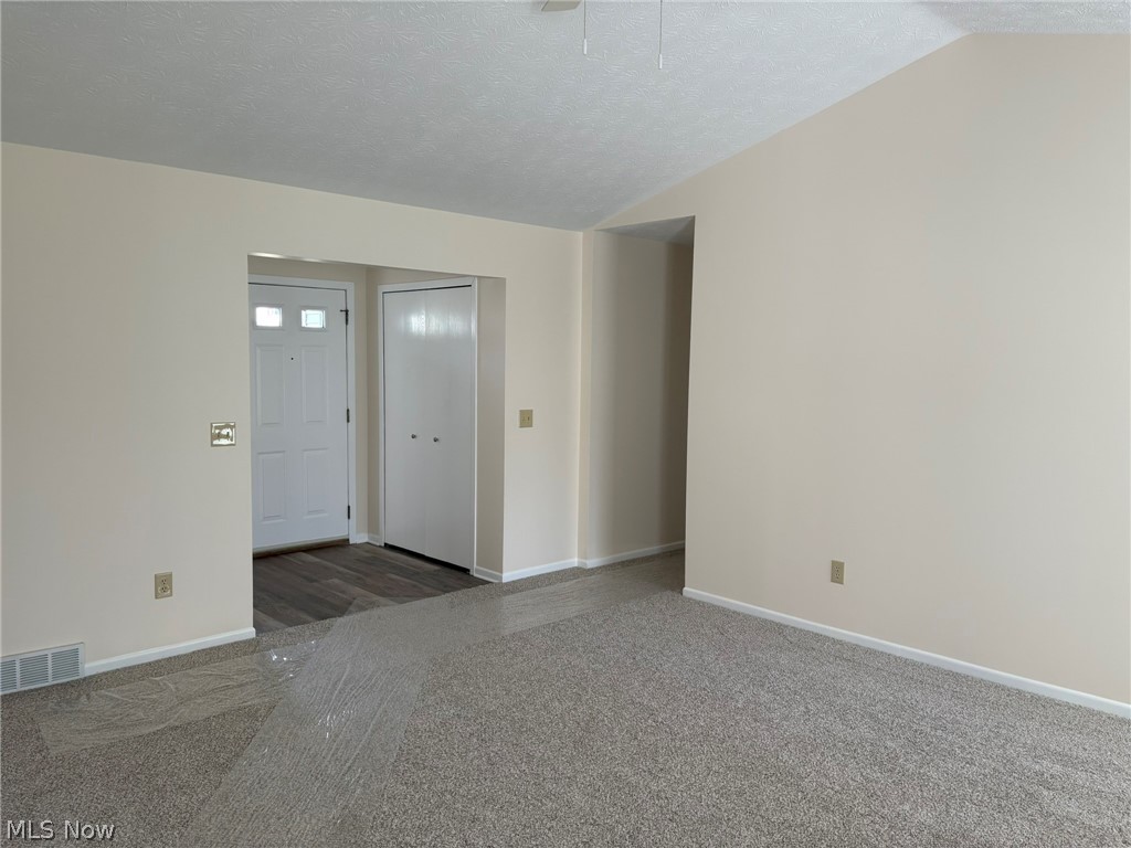 459 Hampton Drive Elyria OH 44035