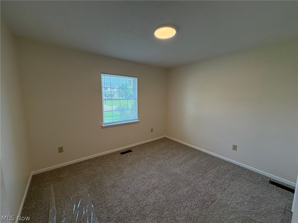 459 Hampton Drive Elyria OH 44035