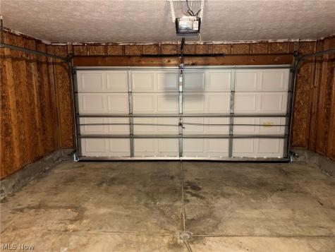 459 Hampton Drive Elyria OH 44035