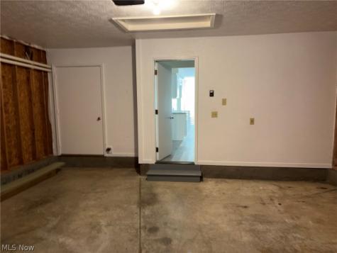 459 Hampton Drive Elyria OH 44035