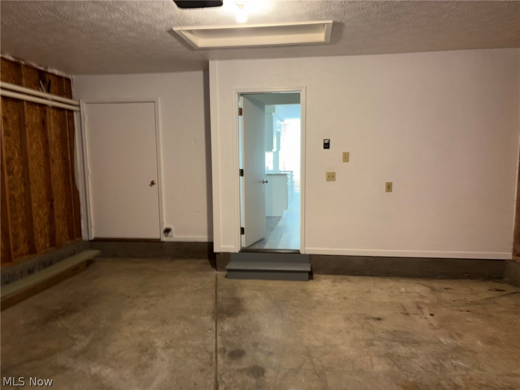 459 Hampton Drive Elyria OH 44035